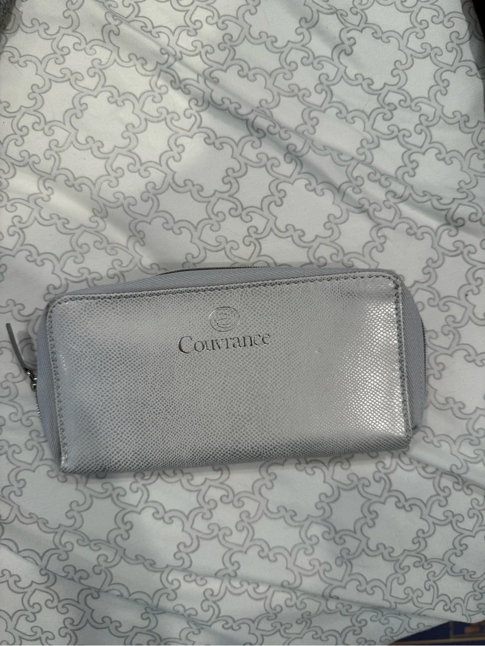 Bundle of makeup bags & makeup brush bags